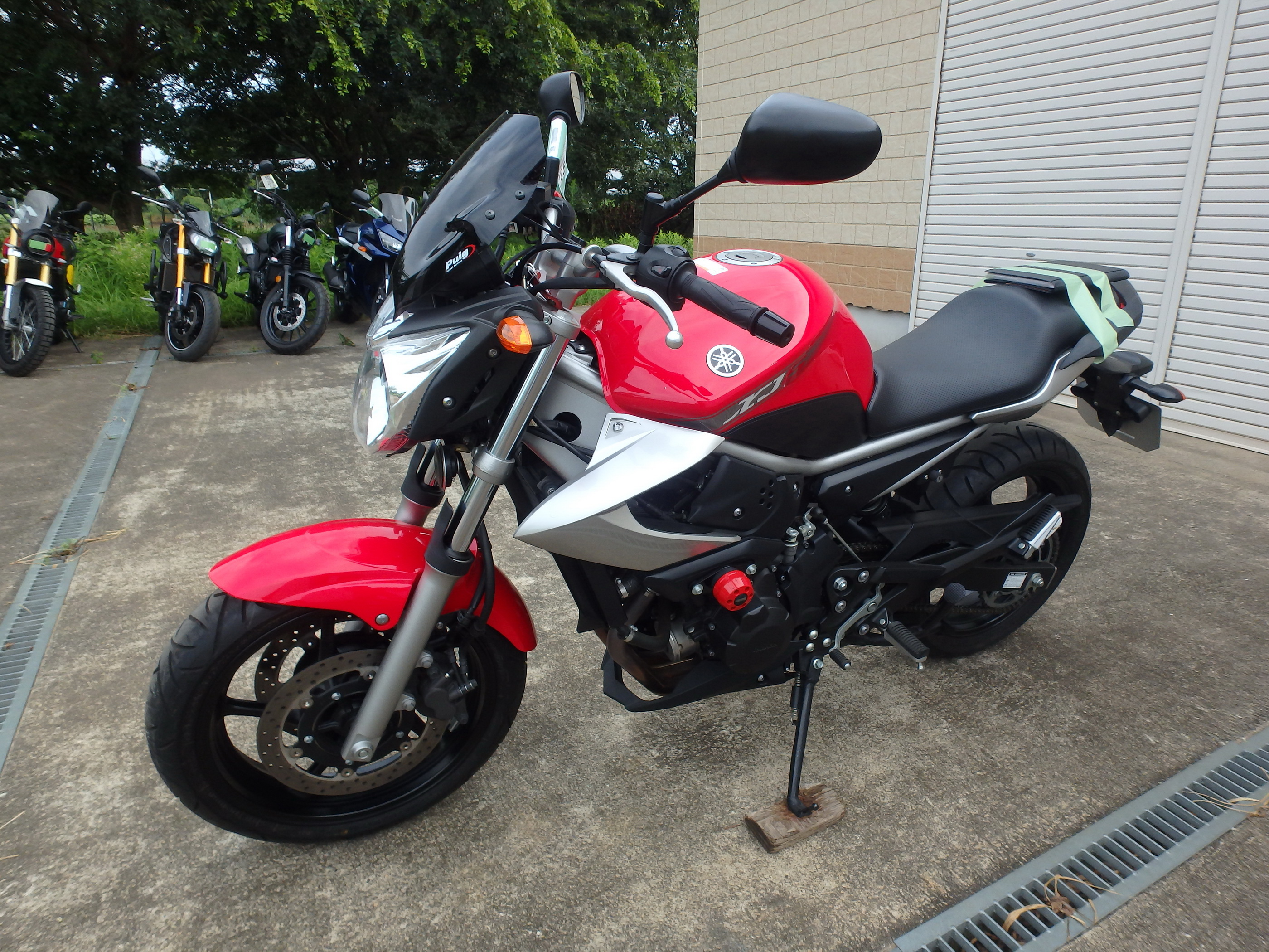 Купить мотоцикл Yamaha XJ6N 2011 фото 14