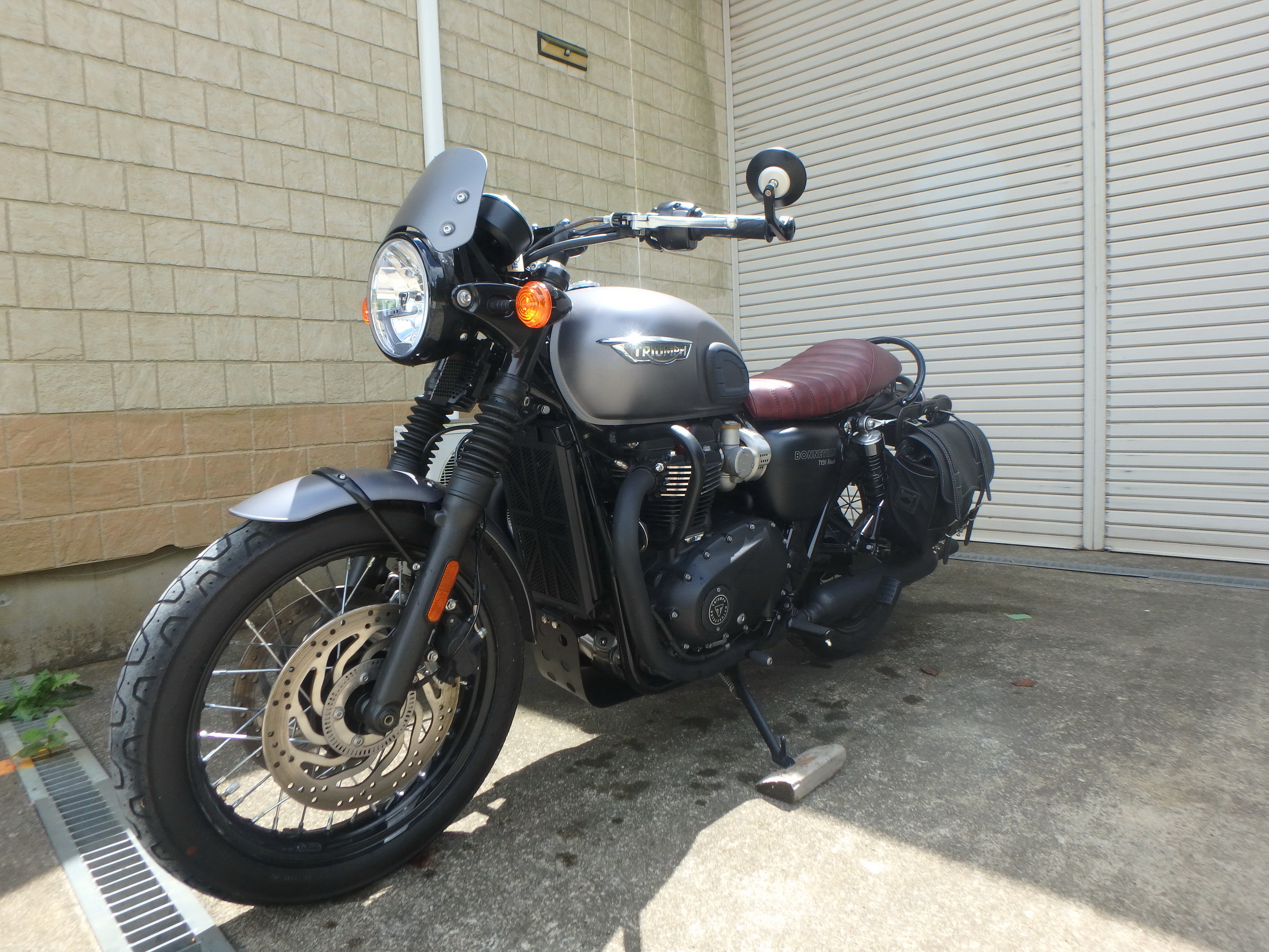 Купить мотоцикл Triumph Bonneville T120 2017 фото 8
