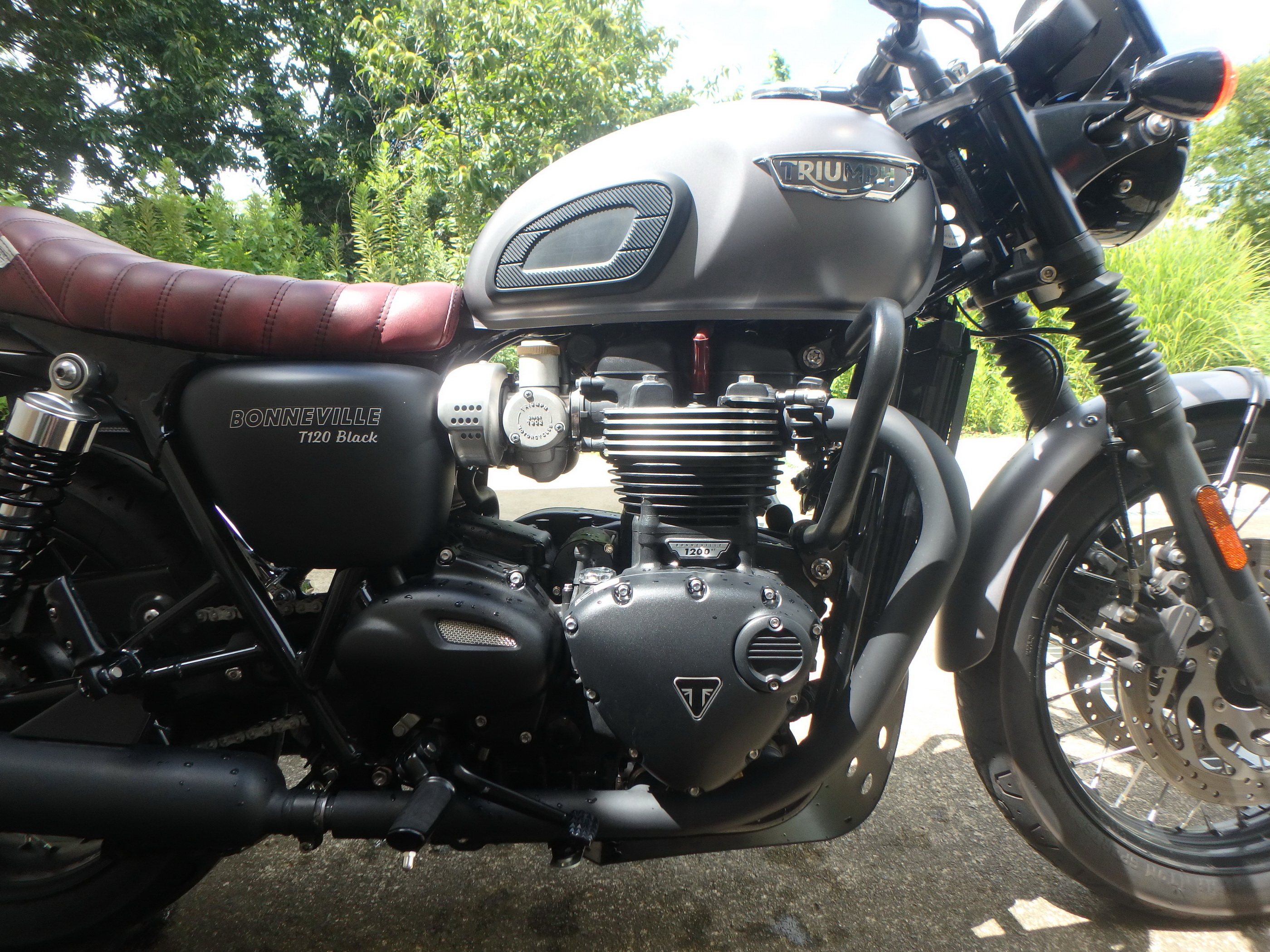 Купить мотоцикл Triumph Bonneville T120 2017 фото 13