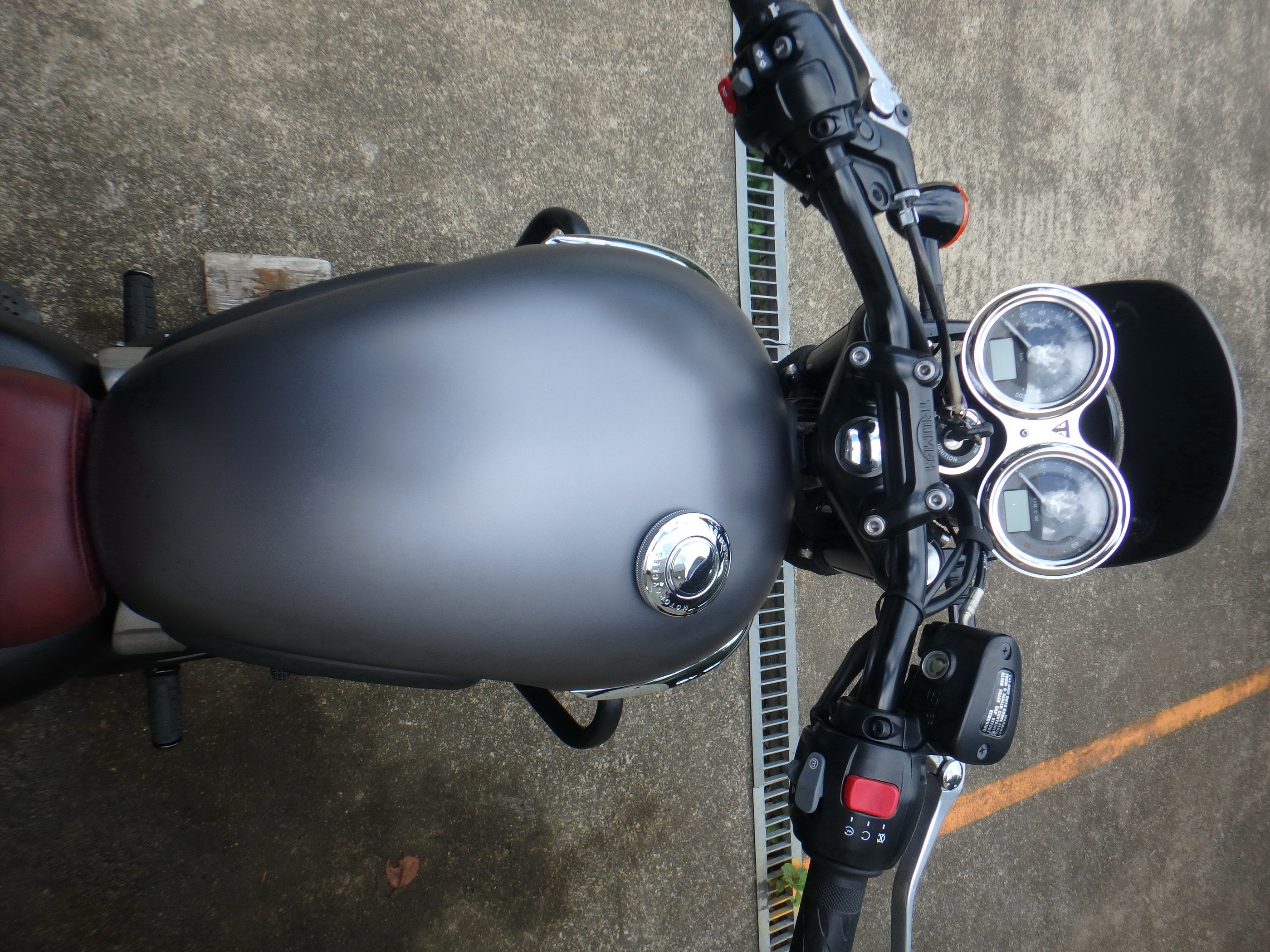 Купить мотоцикл Triumph Bonneville T120 2017 фото 18