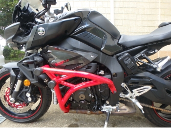 �������� �� ������ �������� Yamaha MT-10 / FZ-10 2017 ���� 10