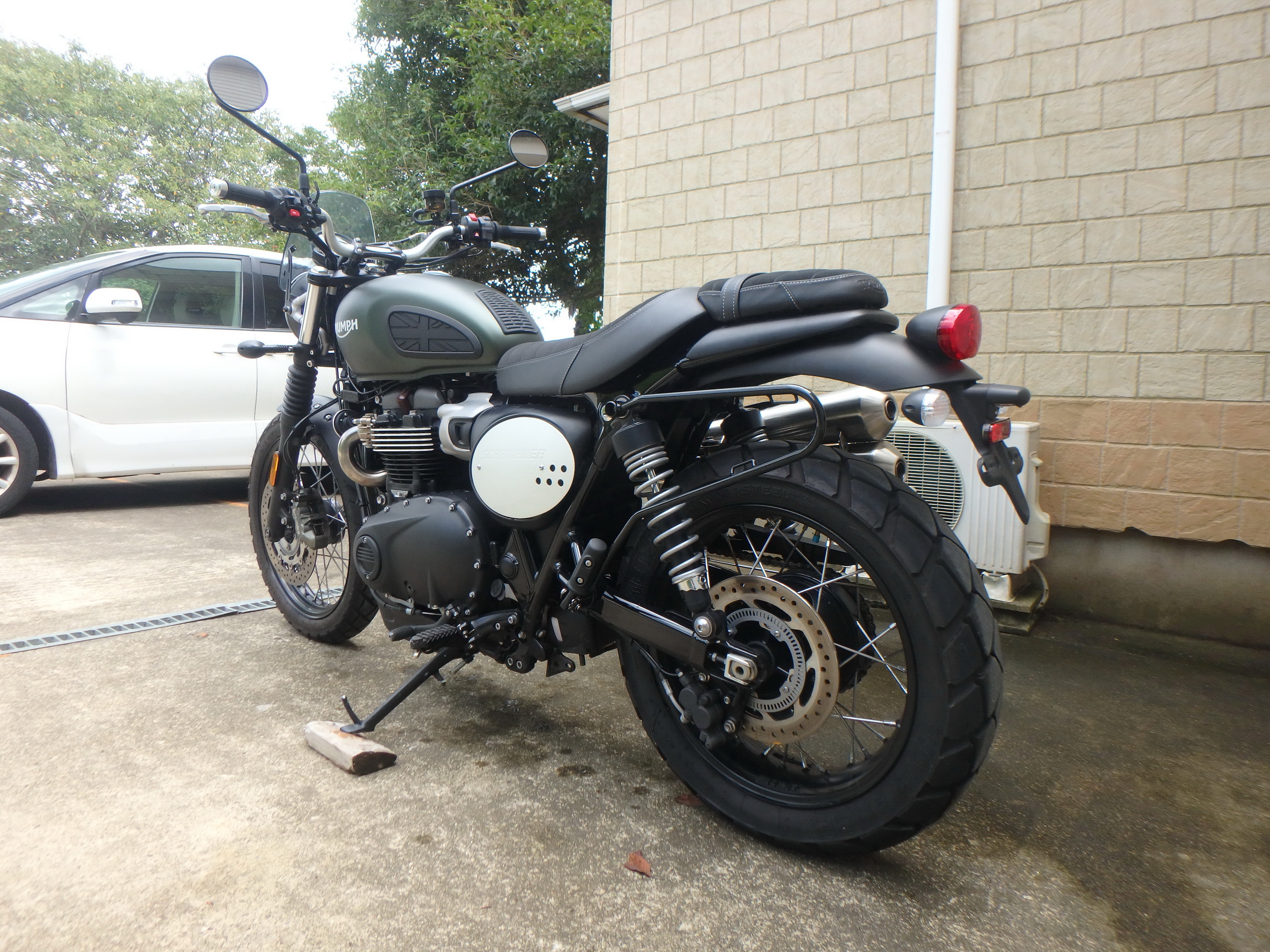 Купить мотоцикл Triumph Street Scrambler 2024 фото 6