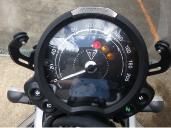 �������� �� ������ �������� Triumph Street Scrambler 2024 ���� 15