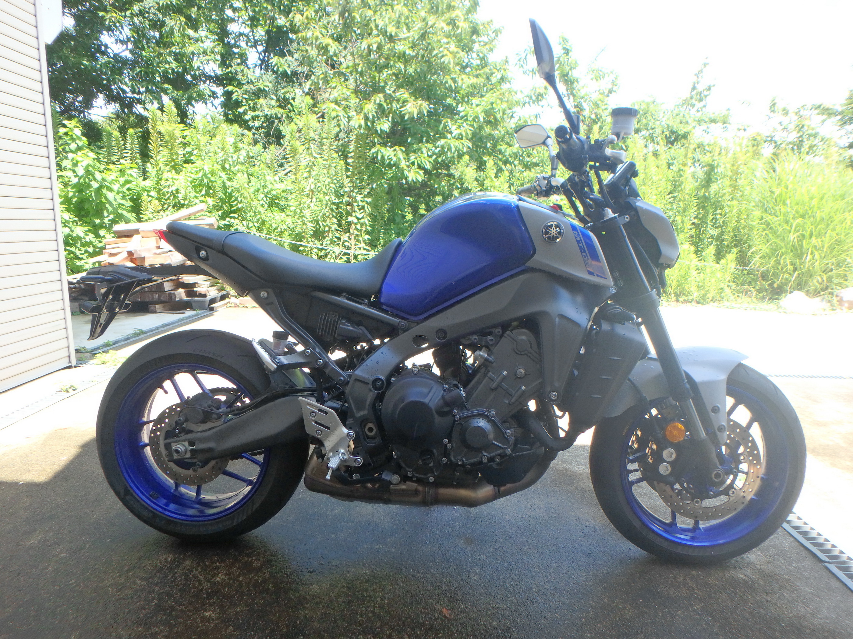 Купить мотоцикл Yamaha MT-09-2 2021 фото 3