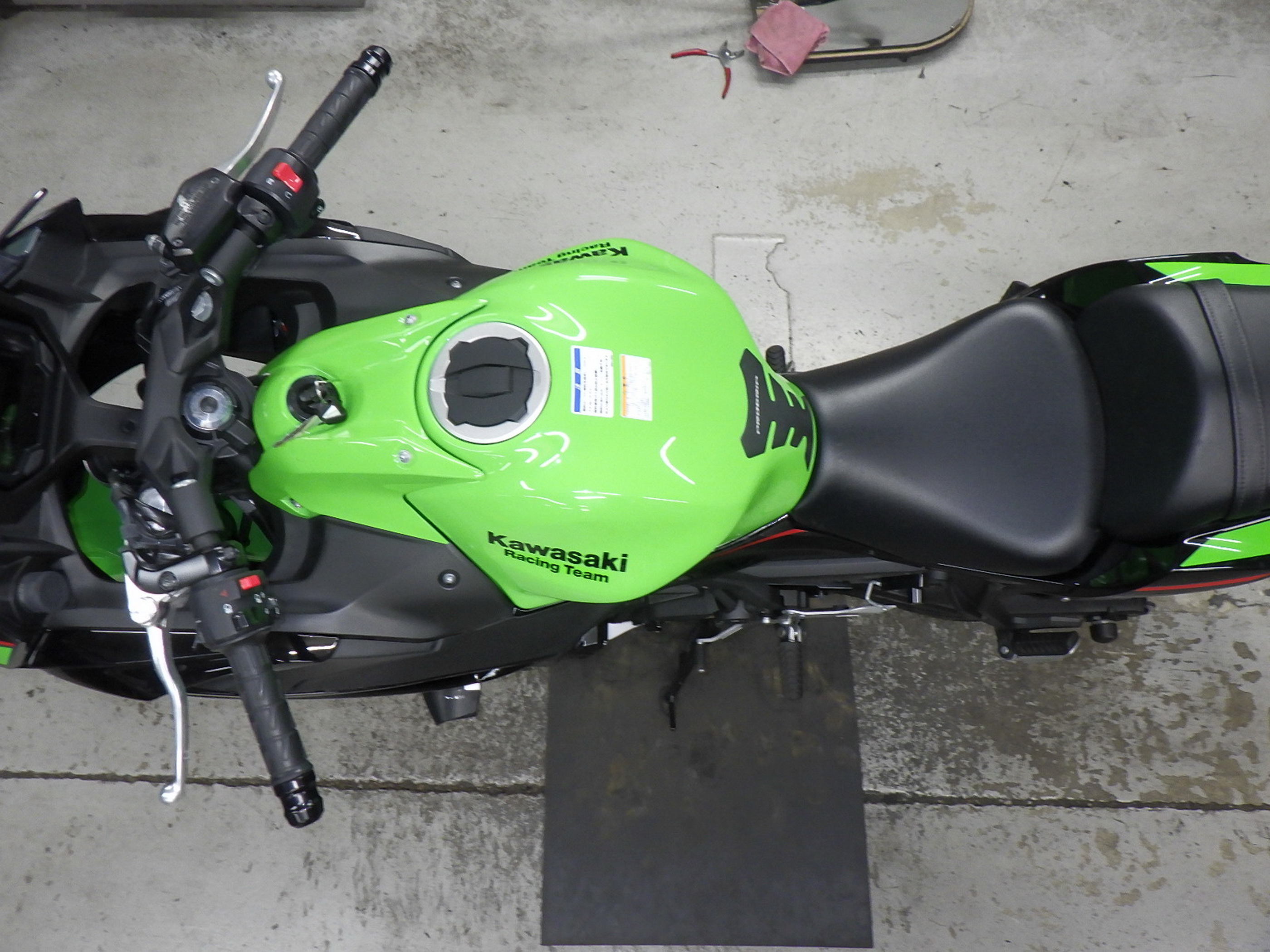 Купить мотоцикл Kawasaki Ninja650A 2022 фото 3