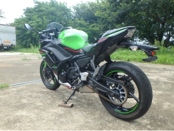 �������� �� ������ �������� Kawasaki Ninja650A 2022 ���� 11