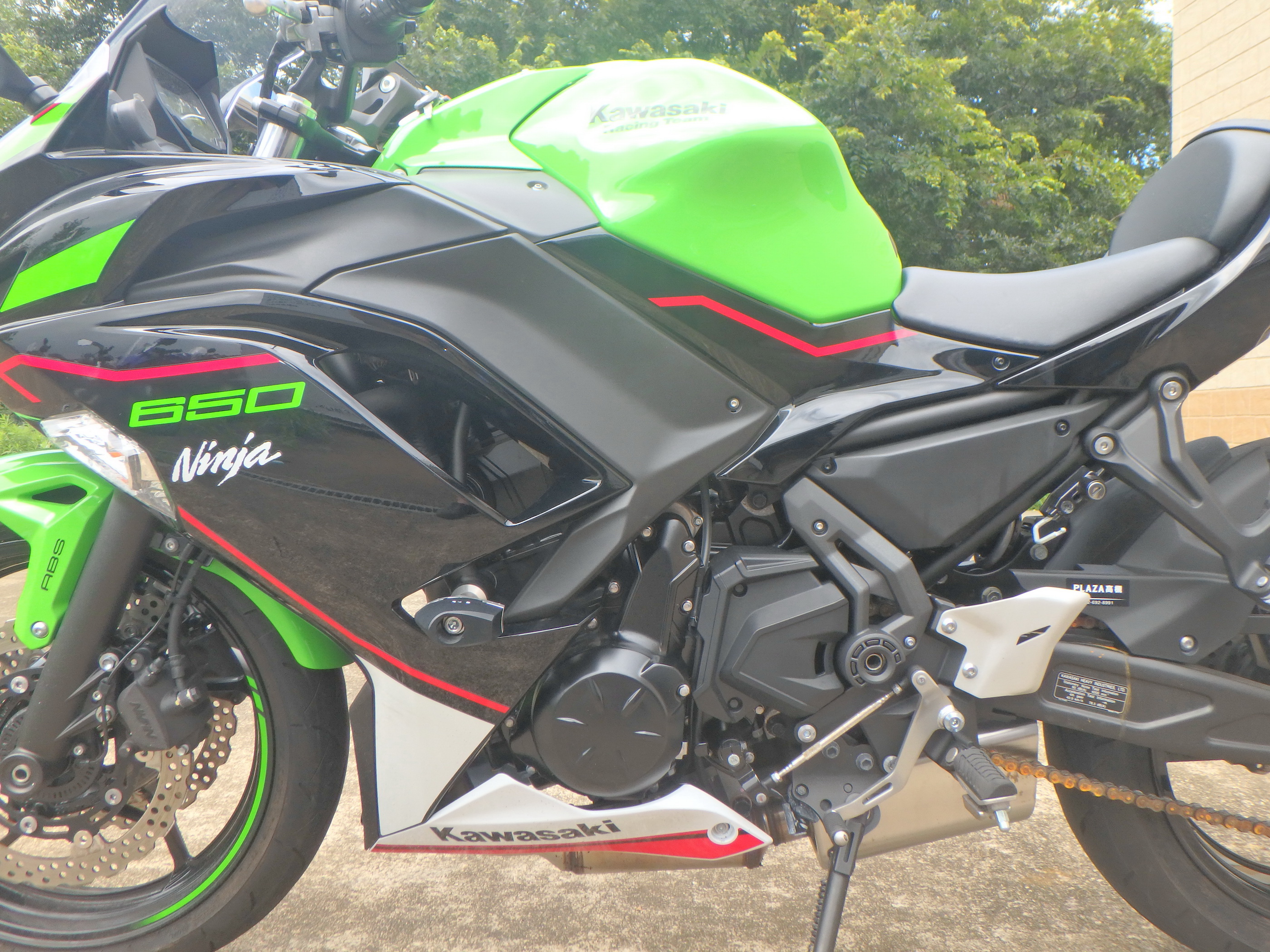 Купить мотоцикл Kawasaki Ninja650A 2022 фото 15