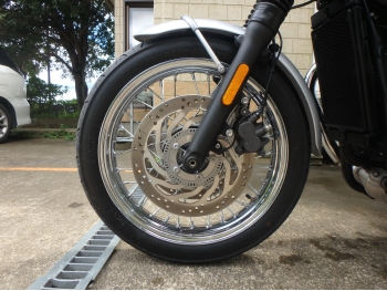 �������� �� ������ �������� Triumph Bonneville T120 2017 ���� 9