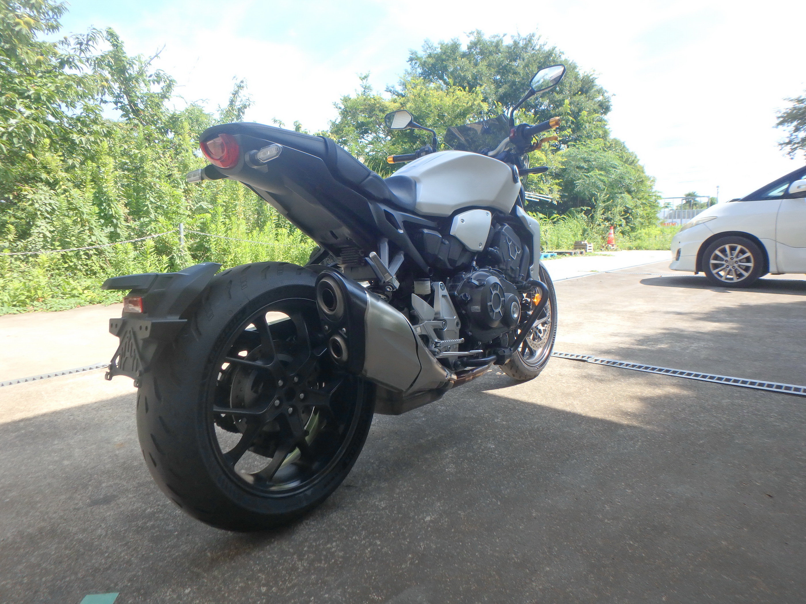 Купить мотоцикл Honda CB1000R-2 2020 фото 4