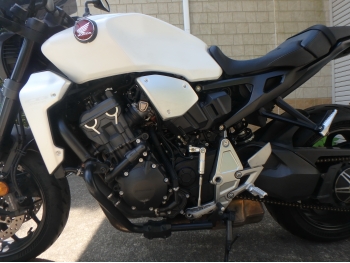 �������� �� ������ �������� Honda CB1000R-2 2020 ���� 10
