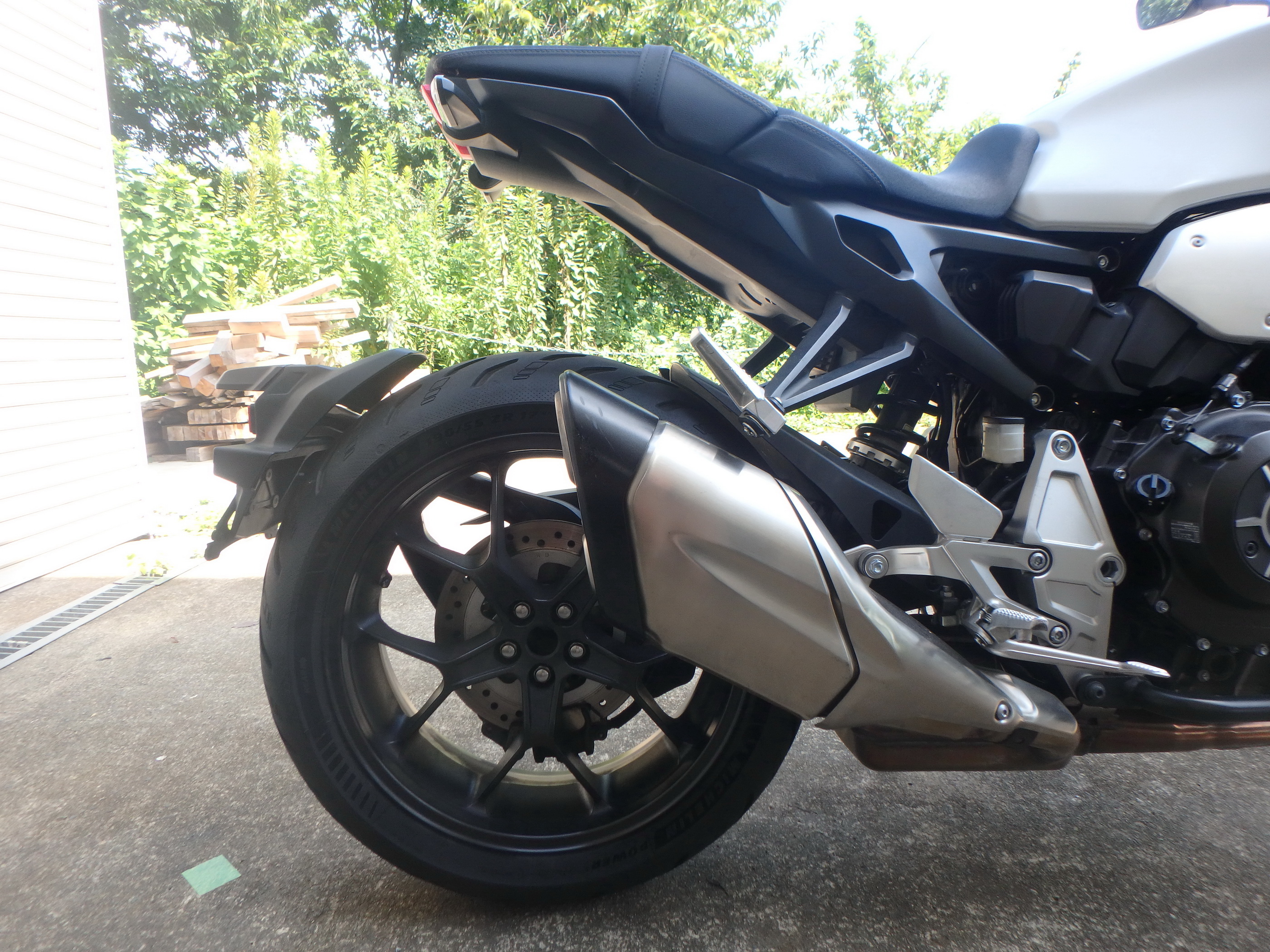 Купить мотоцикл Honda CB1000R-2 2020 фото 12