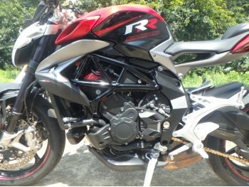 �������� �� ������ �������� MV Agusta Brutale 800 RR 2019 ���� 15