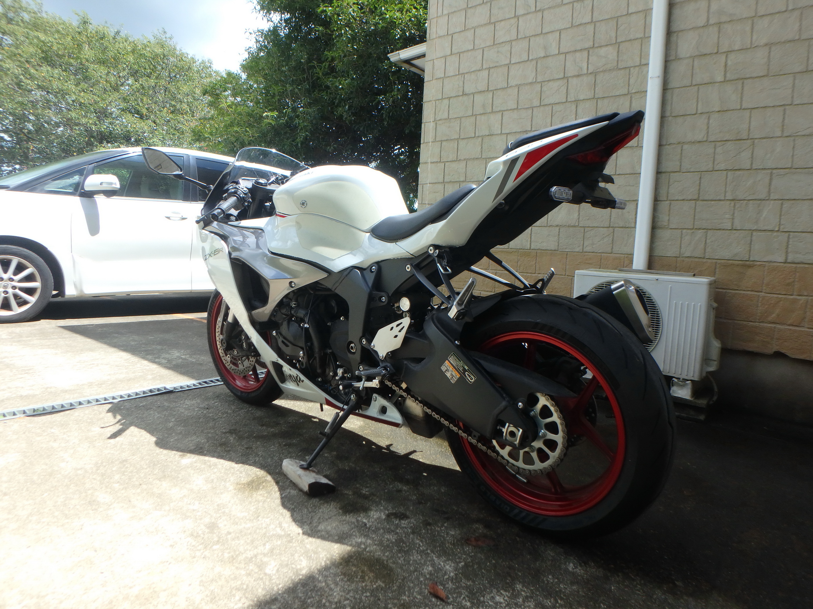 Купить мотоцикл Kawasaki ZX-6R Ninja 2025 фото 6