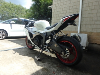 �������� �� ������ �������� Kawasaki ZX-6R Ninja 2025 ���� 6