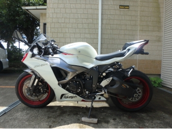 �������� �� ������ �������� Kawasaki ZX-6R Ninja 2025 ���� 7