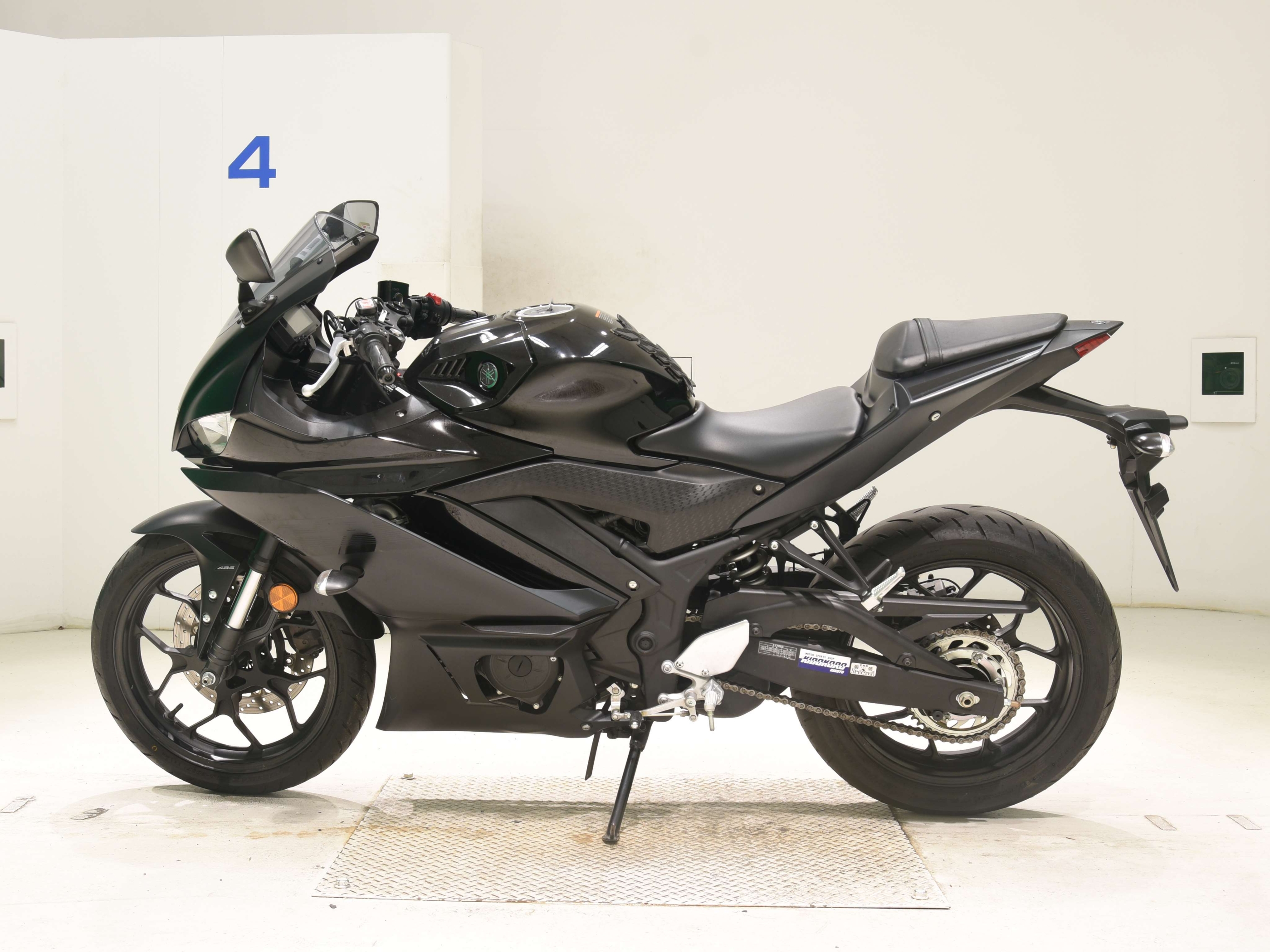 Купить мотоцикл Yamaha YZF-R3 2021 фото 1