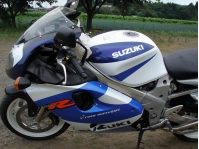     Suzuki TL1000R 1998  13