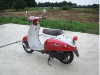     Suzuki Verde 1999  2