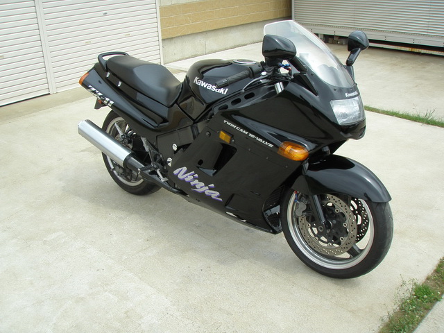 Кавасаки zx1100r