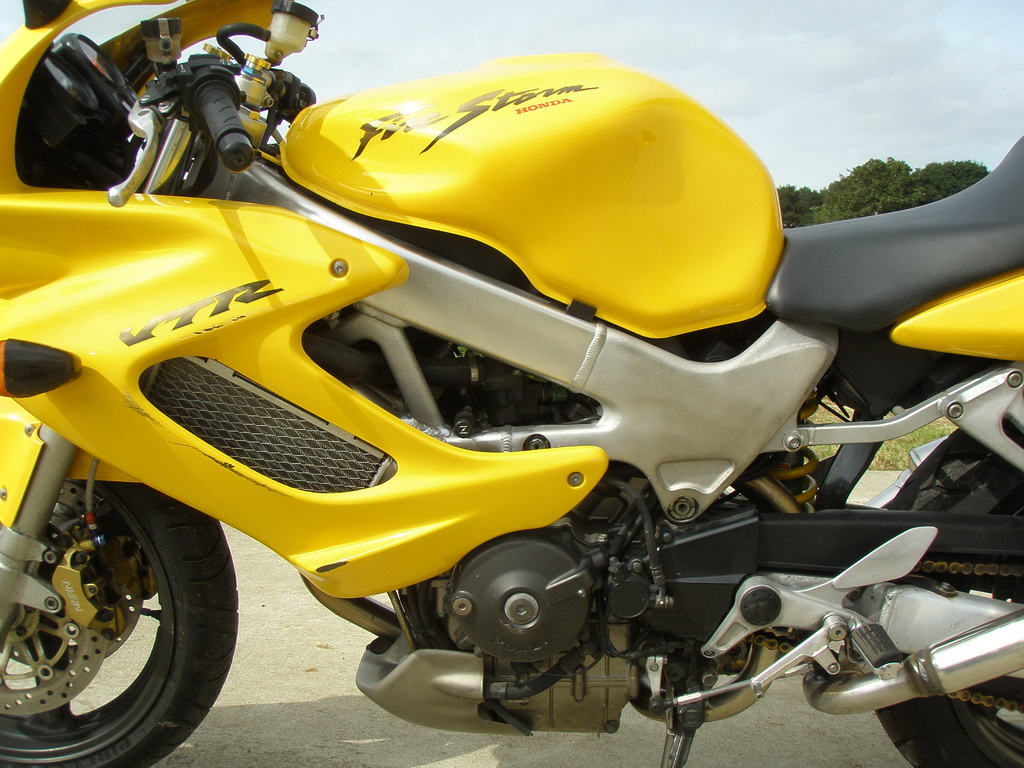 VTR 1000 Akrapovic