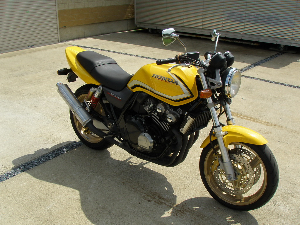 Св 400 купить. Honda CB 400 SFV 2001. Honda CB 400 желтый. Honda cb400 2001. Honda CB 400 SFV 2000.