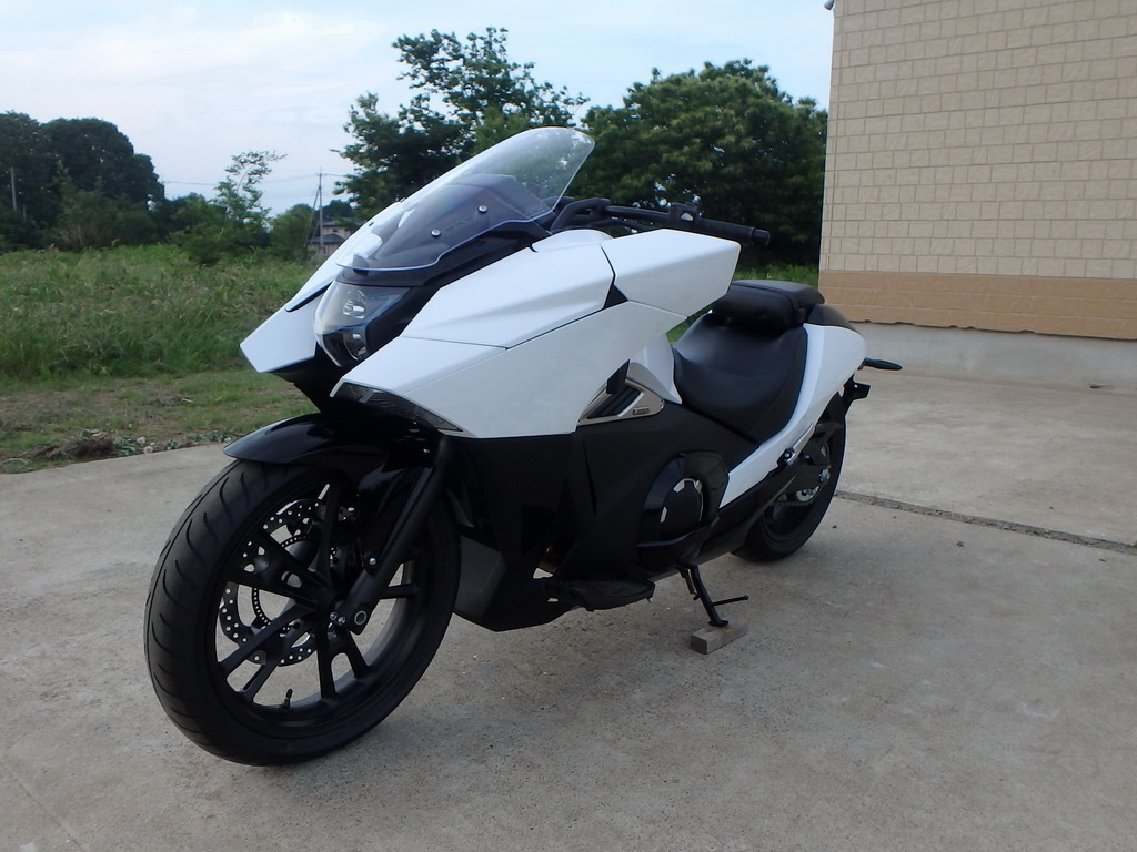 Туринговый мотоцикл Honda nm4