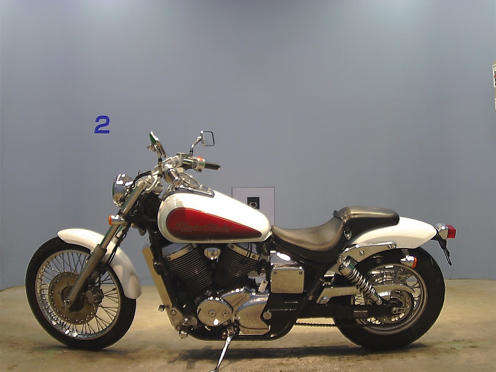 Honda Shadow 750 Р±РµР»С‹Р№