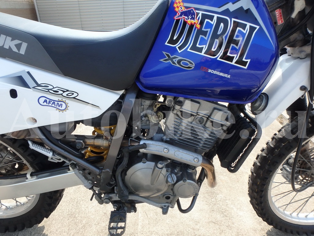 Кофр на Suzuki Djebel 250
