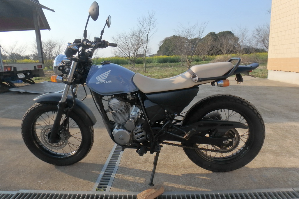Хонда FTR 223 скремблер