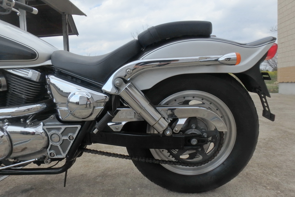 Бензобак suzuki desperado