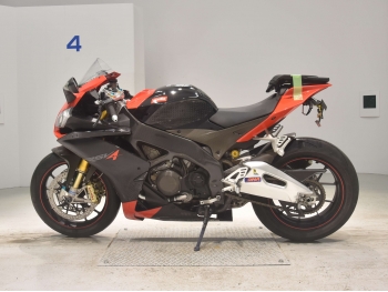     Aprilia RSV-4 Factory 2009  1