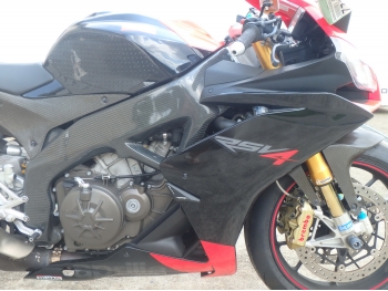     Aprilia RSV-4 Factory 2009  18