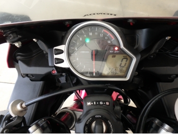     Honda CBR1000RR-2 2008  20