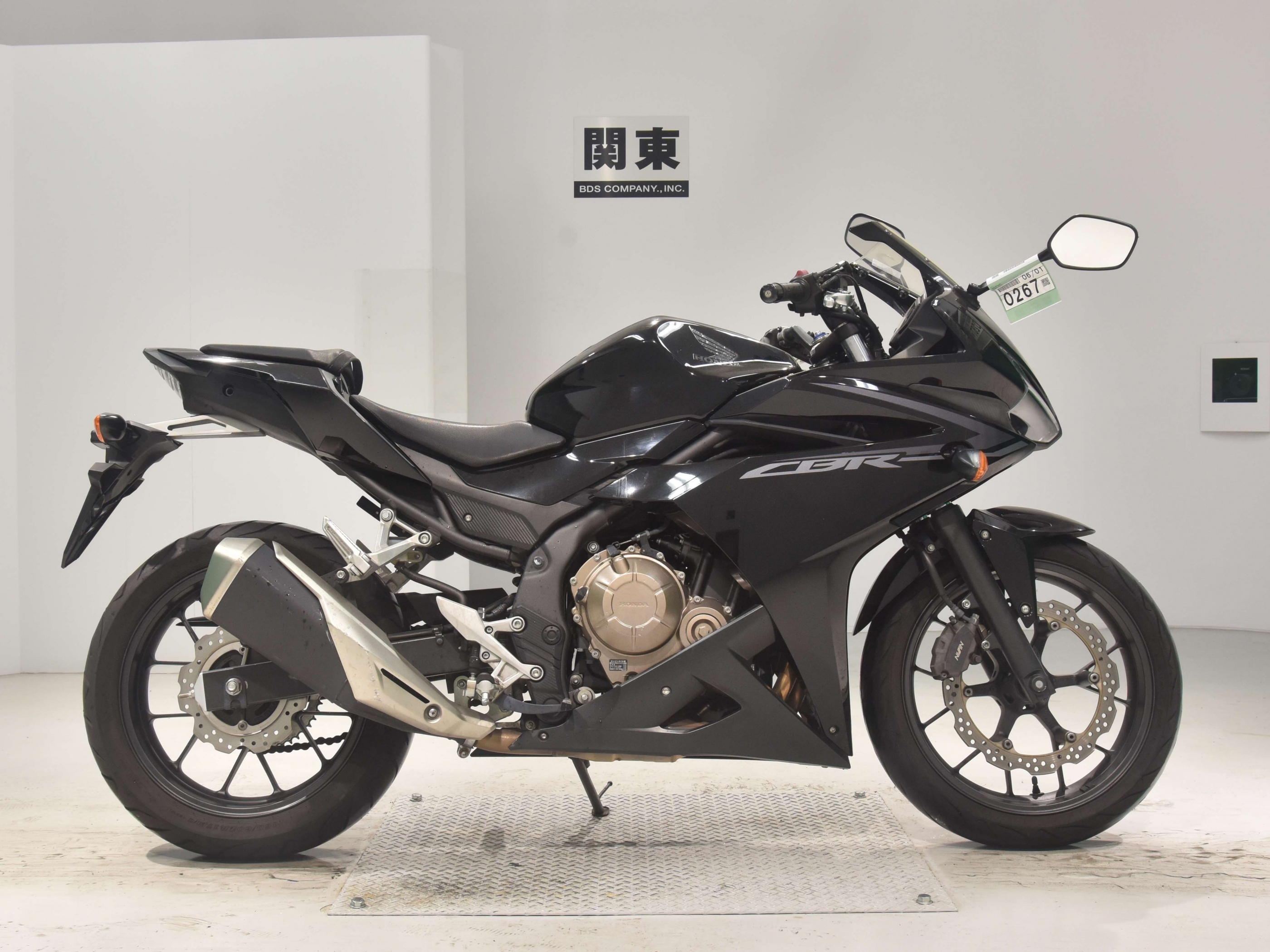 Купить мотоцикл Honda CBR400R 2016 фото 2