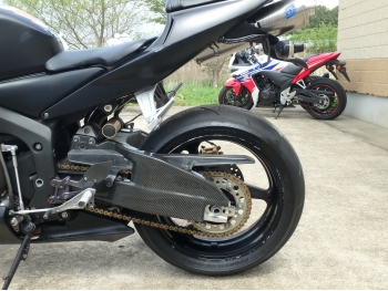     Honda CBR600RR 2004  16