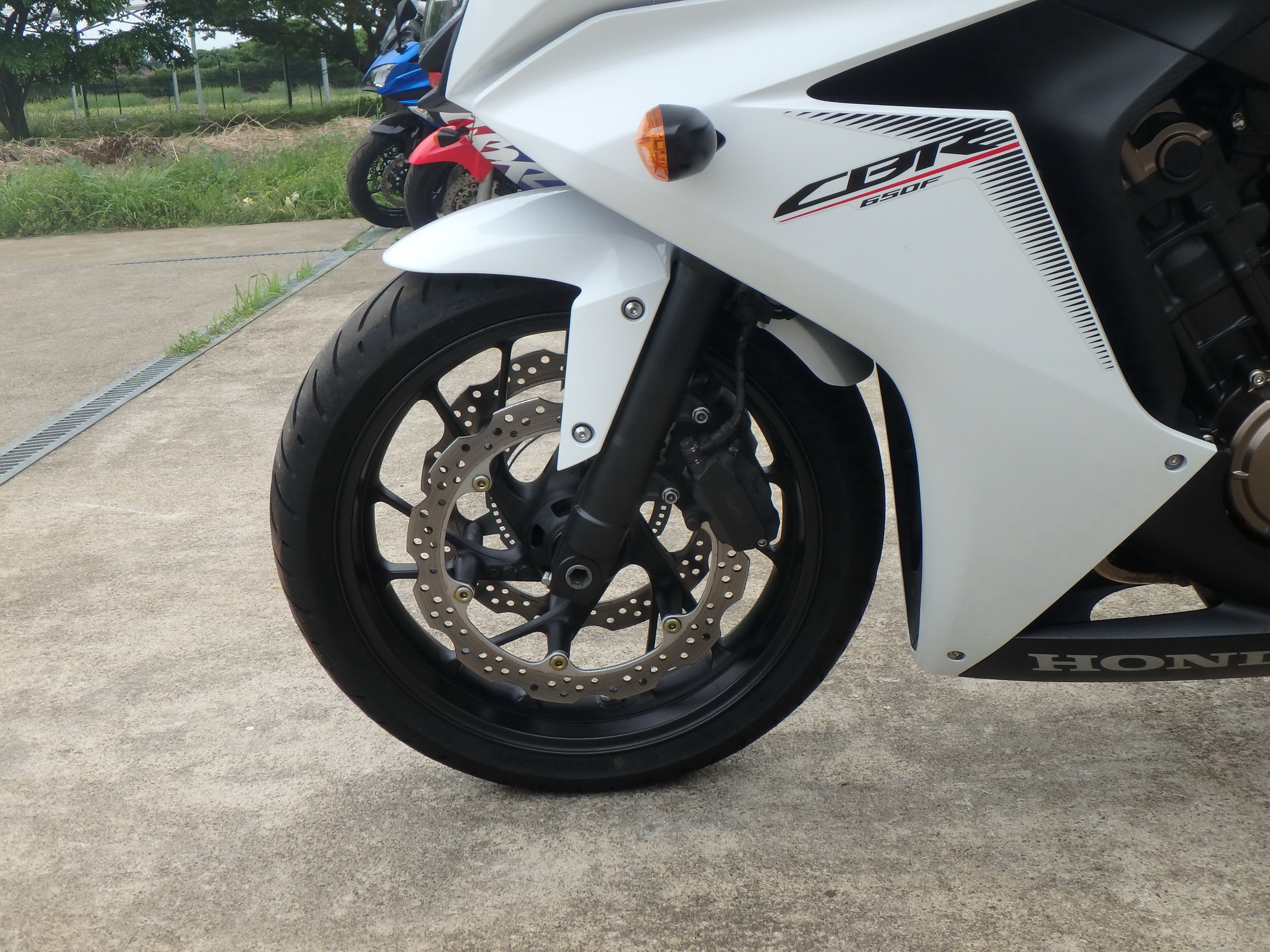 Купить мотоцикл Honda CBR650F 2018 фото 14