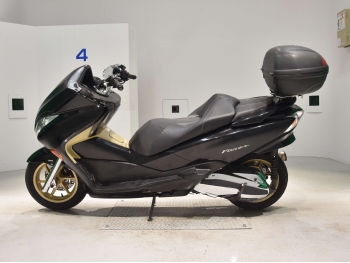     Honda Forza ZA 2008  1