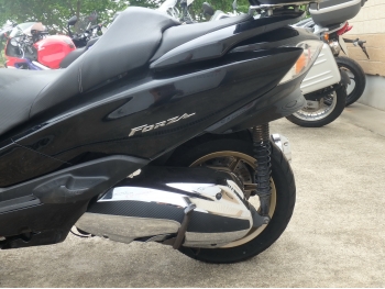     Honda Forza ZA 2008  16