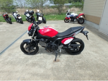     Suzuki SV650A 2016  12