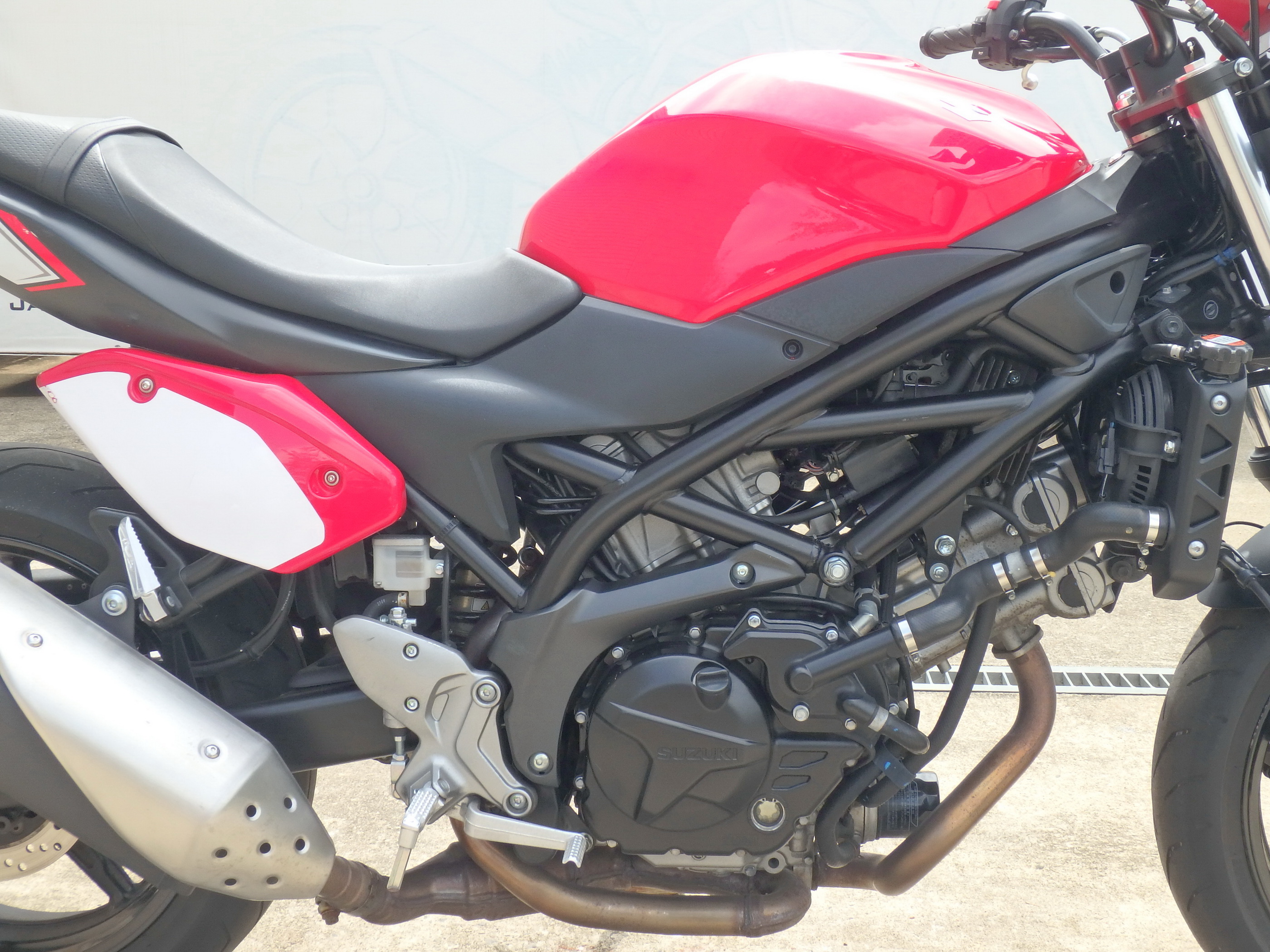 Купить мотоцикл Suzuki SV650A 2016 фото 18
