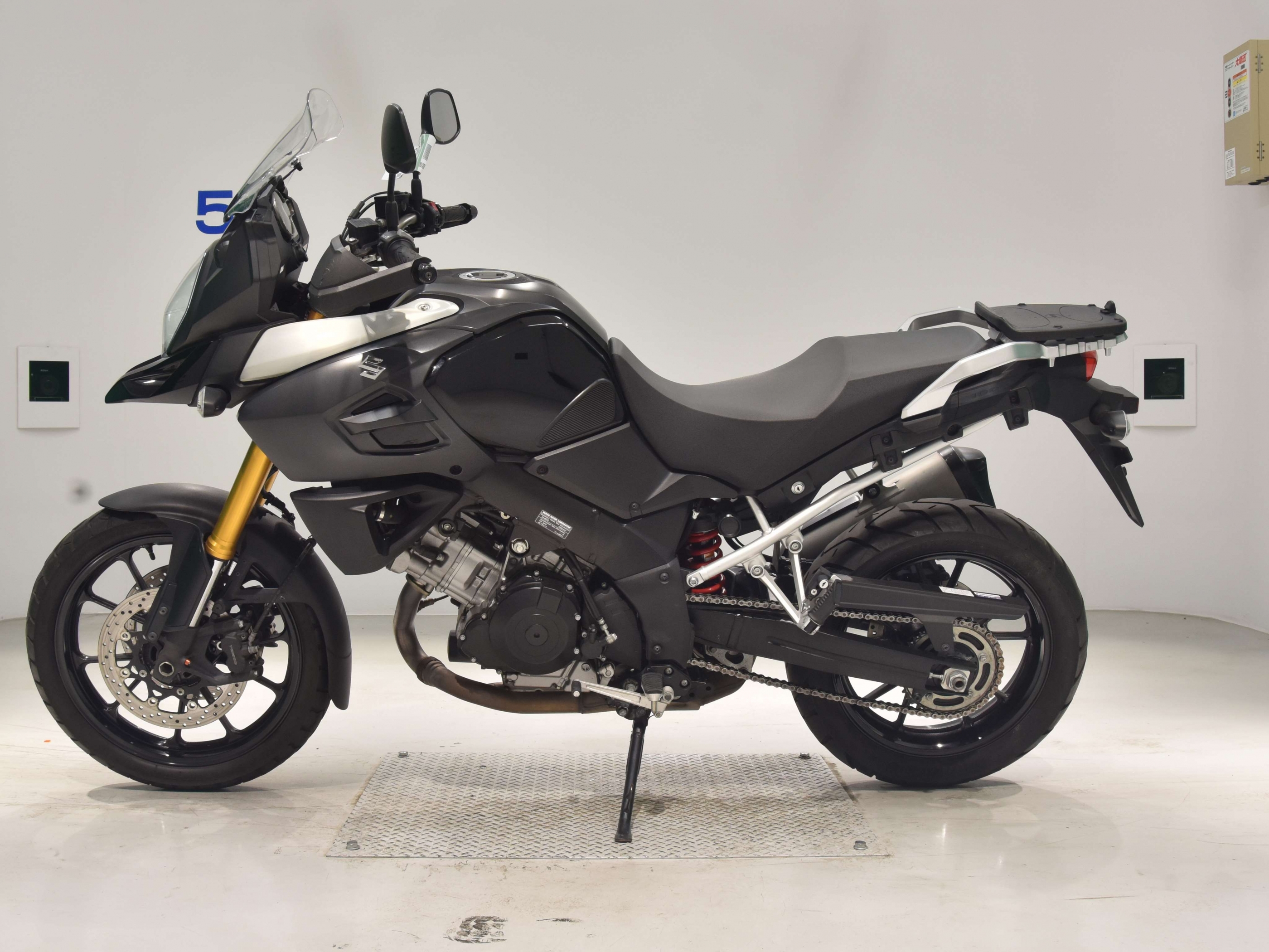 Купить мотоцикл Suzuki DL1000 V-Strom1000 2014 фото 1