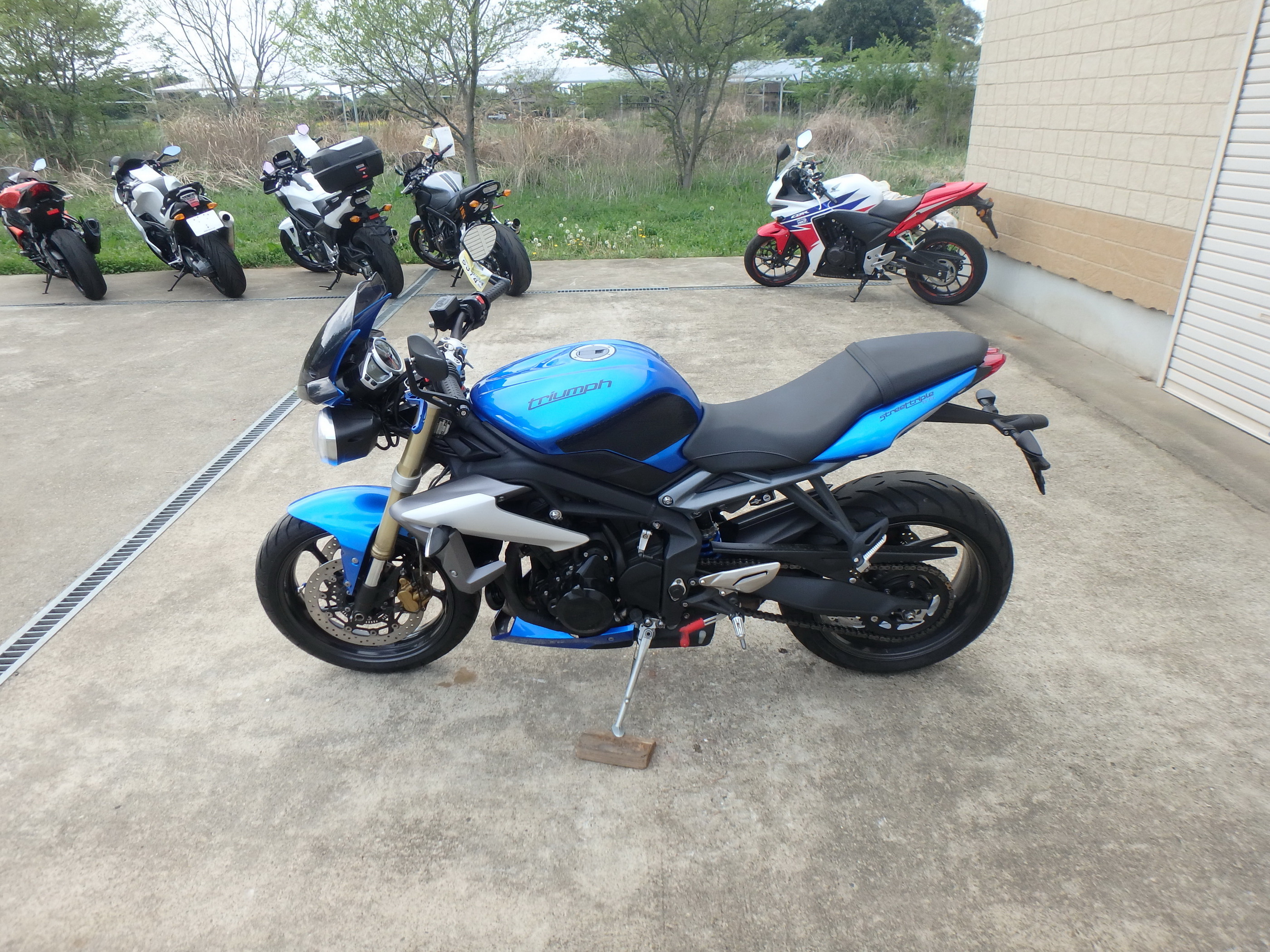 Купить мотоцикл Triumph Street Triple85 2014 фото 12