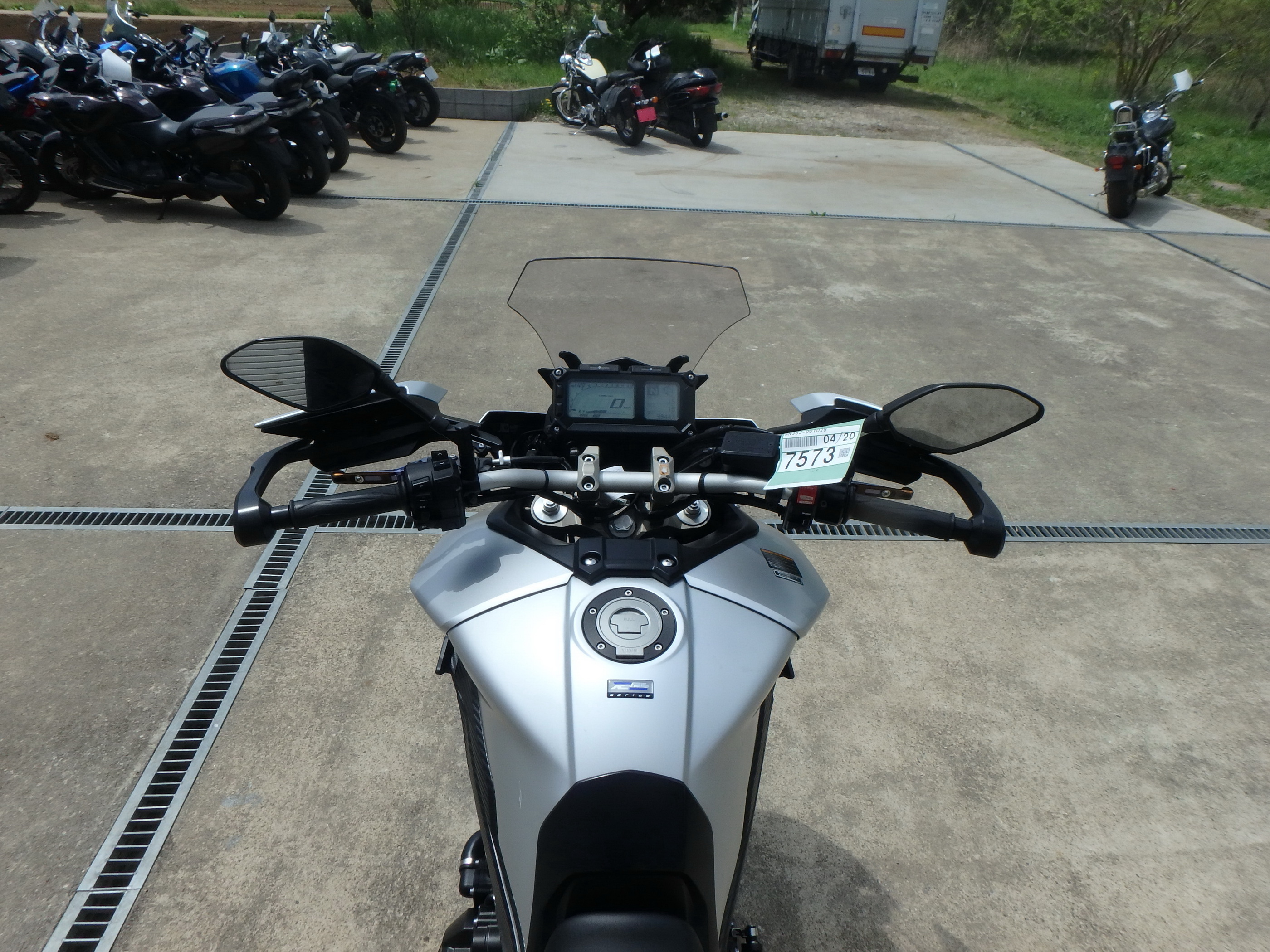 Купить мотоцикл Yamaha MT-09 Tracer FJ-09 2015 фото 22