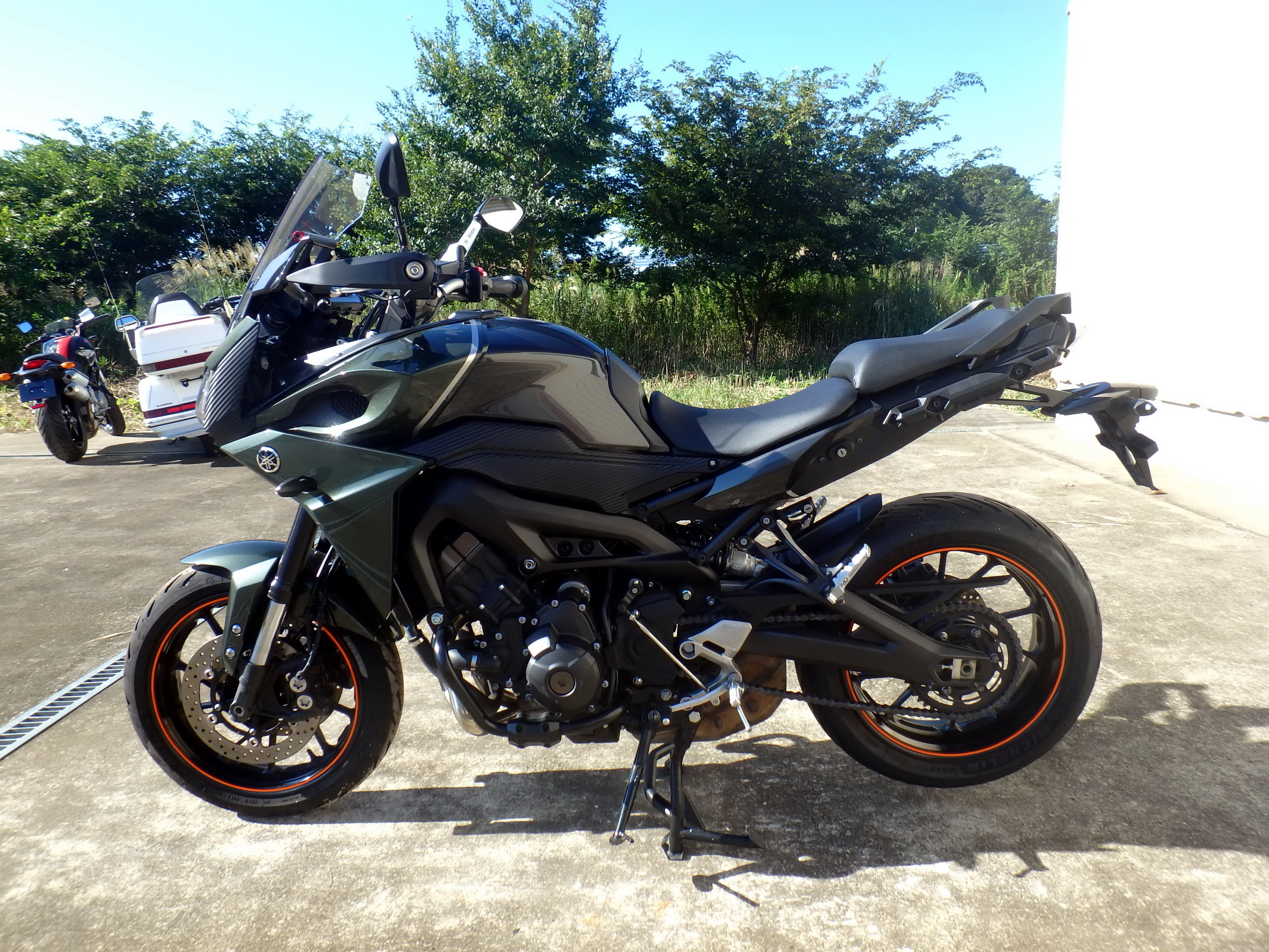 Купить мотоцикл Yamaha MT-09 Tracer FJ-09 2017 фото 12