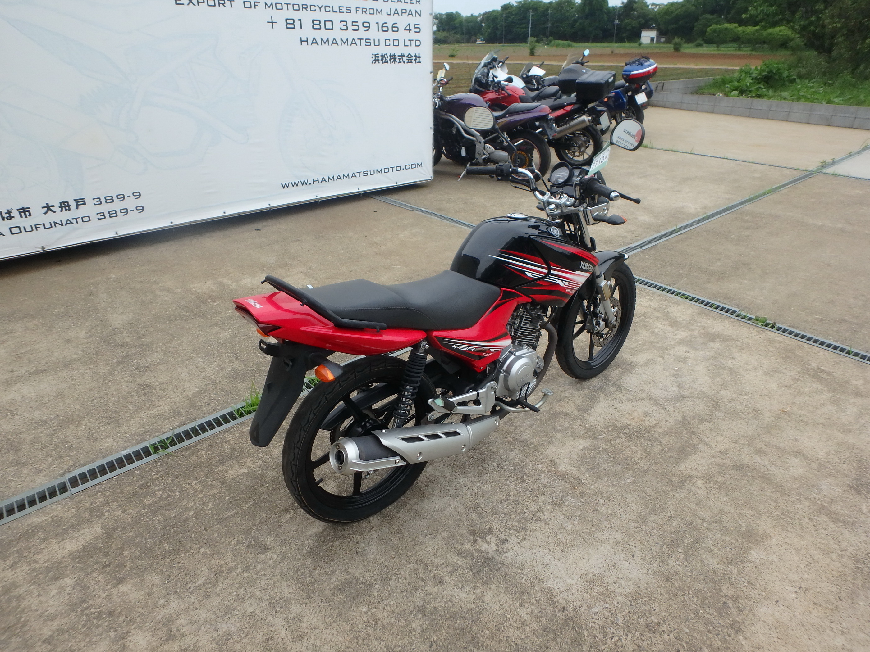 Купить мотоцикл Yamaha YBR125 2014 фото 9