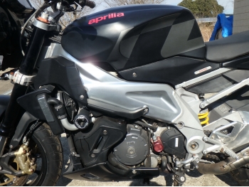     Aprilia Tuono1000 R 2007  15