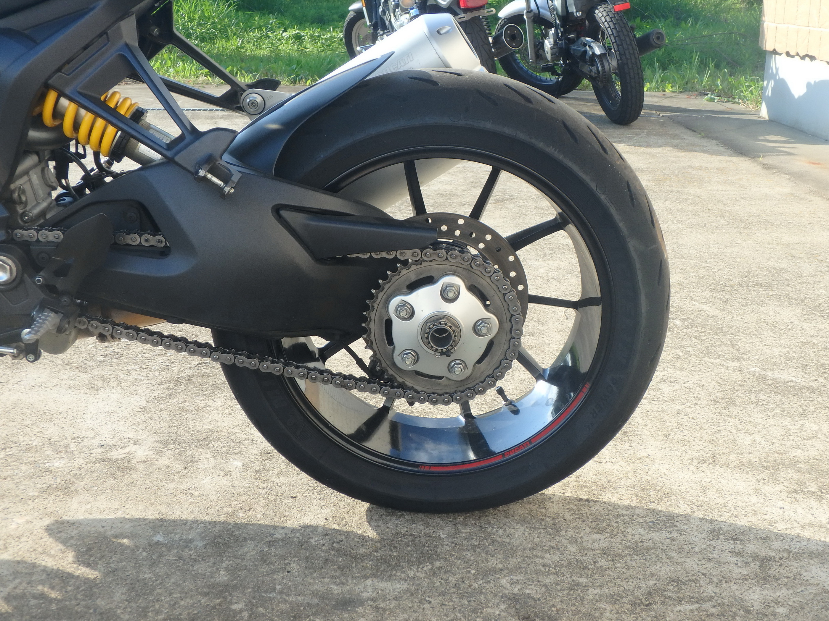 Купить мотоцикл Ducati Monster1100 EVO M1100 2011 фото 16