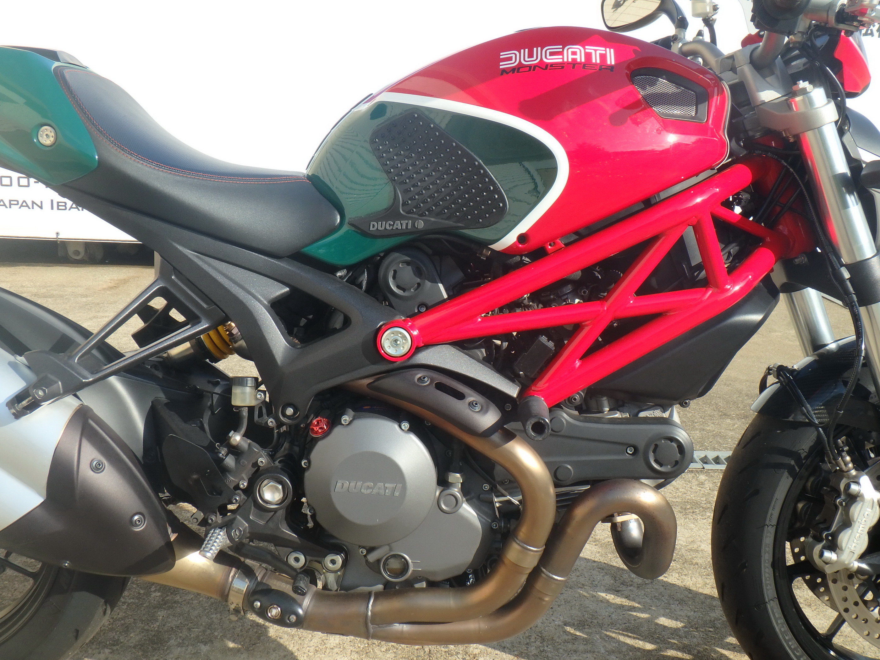 Купить мотоцикл Ducati Monster1100 EVO M1100 2011 фото 18