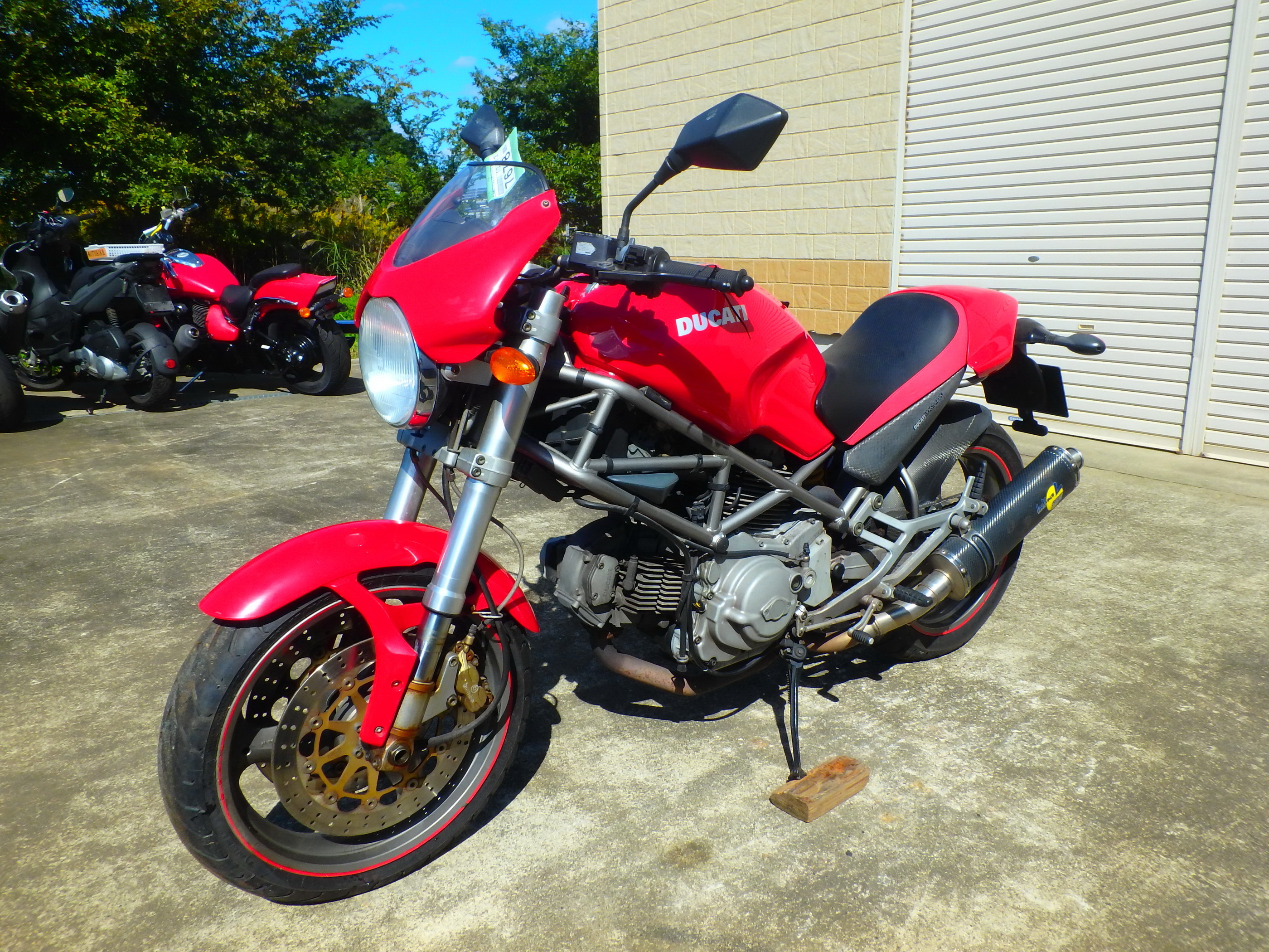 Купить мотоцикл Ducati Monster400 M400 2002 фото 13