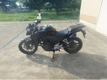     Honda CB400FA 2013  12